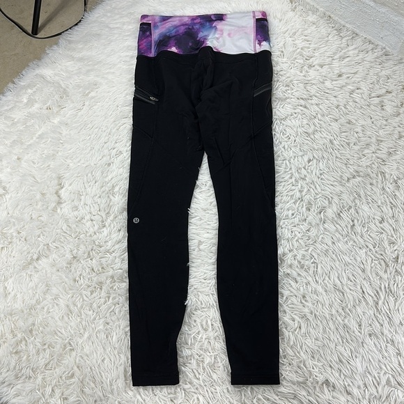 Lululemon Toasty Tech Tight II Black / Blooming Pixie Multi - Picture 6 of 6